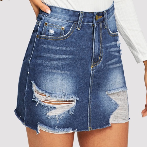 denim distressed frayed hem mini skirt dark wash - Picture 2 of 3